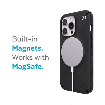 Three-quarter view of back of phone case with MagSafe charger attached - Built-in magnets. Works with MagSafe.#color_black-white