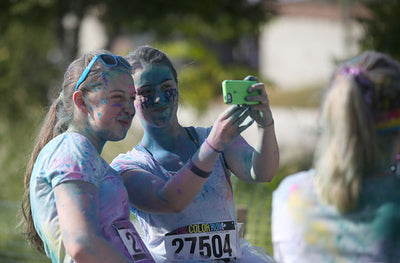 Speck makes its rounds to the Windy City for The Color Run