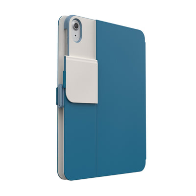 Three-quarter view of the back of the case, with folio closed and camera flap folded down.#color_piccards-blue-frost-beige-faded-teal