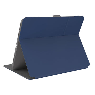 Three-quarter view of back of the case, using view stand formation#color_arcadia-navy-moody-grey