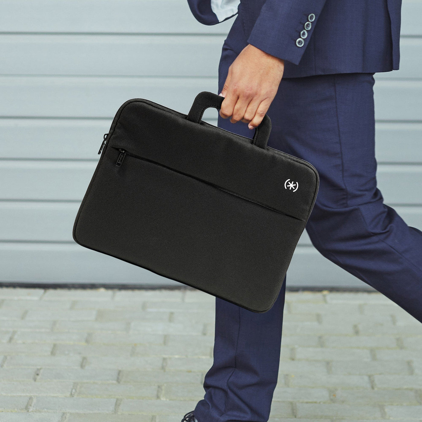 Transfer Pro-Pocket with Handle Universal 13/14-inch Laptop Sleeve Transfer Pro-Pocket with Handle Universal 13/14-inch Laptop Sleeve