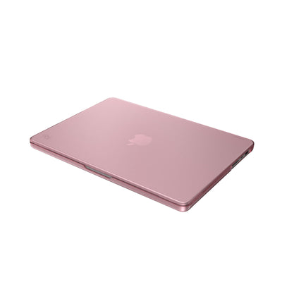 Three-quarter view of the front of the MacBook with the laptop closed.#color_crystal-pink